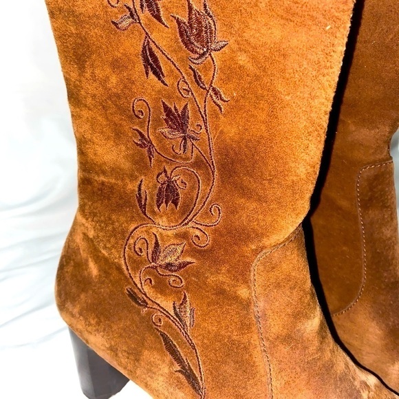 White MOUNTAIN Lauren Mid Calf Chestnut Suede Boots - Picture 6 of 11
